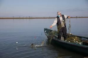 pescar-navod-delta-dunarii-Nathalie Bertrams_Danube Delta_13