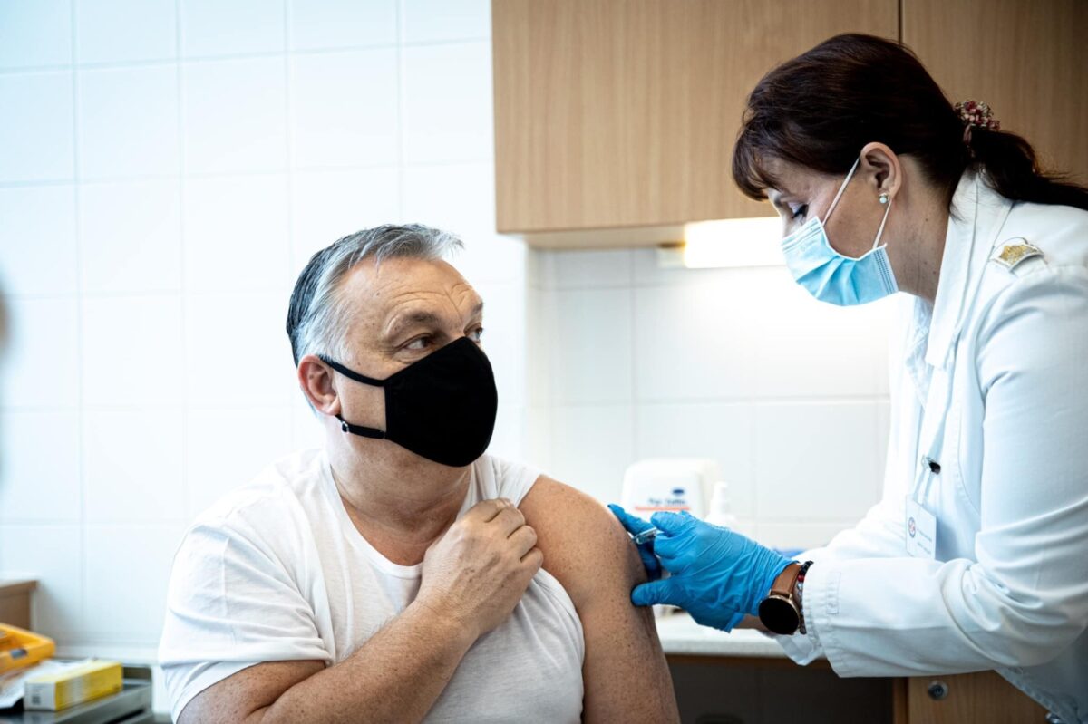 Viktor Orban s-a imunizat cu vaccinul chinezesc sursa Orban FB