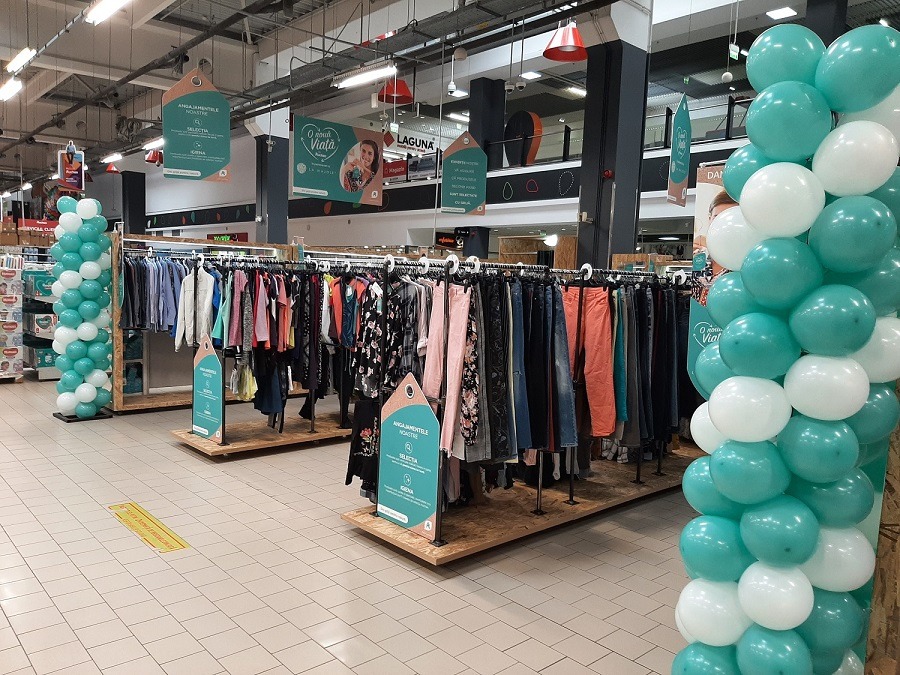 Ironic Sanction climb Haine second-hand la supermarket sau cum a ajuns trendul "economiei  circulare" și în România: Auchan va comercializa produse purtate în două  magazine din România
