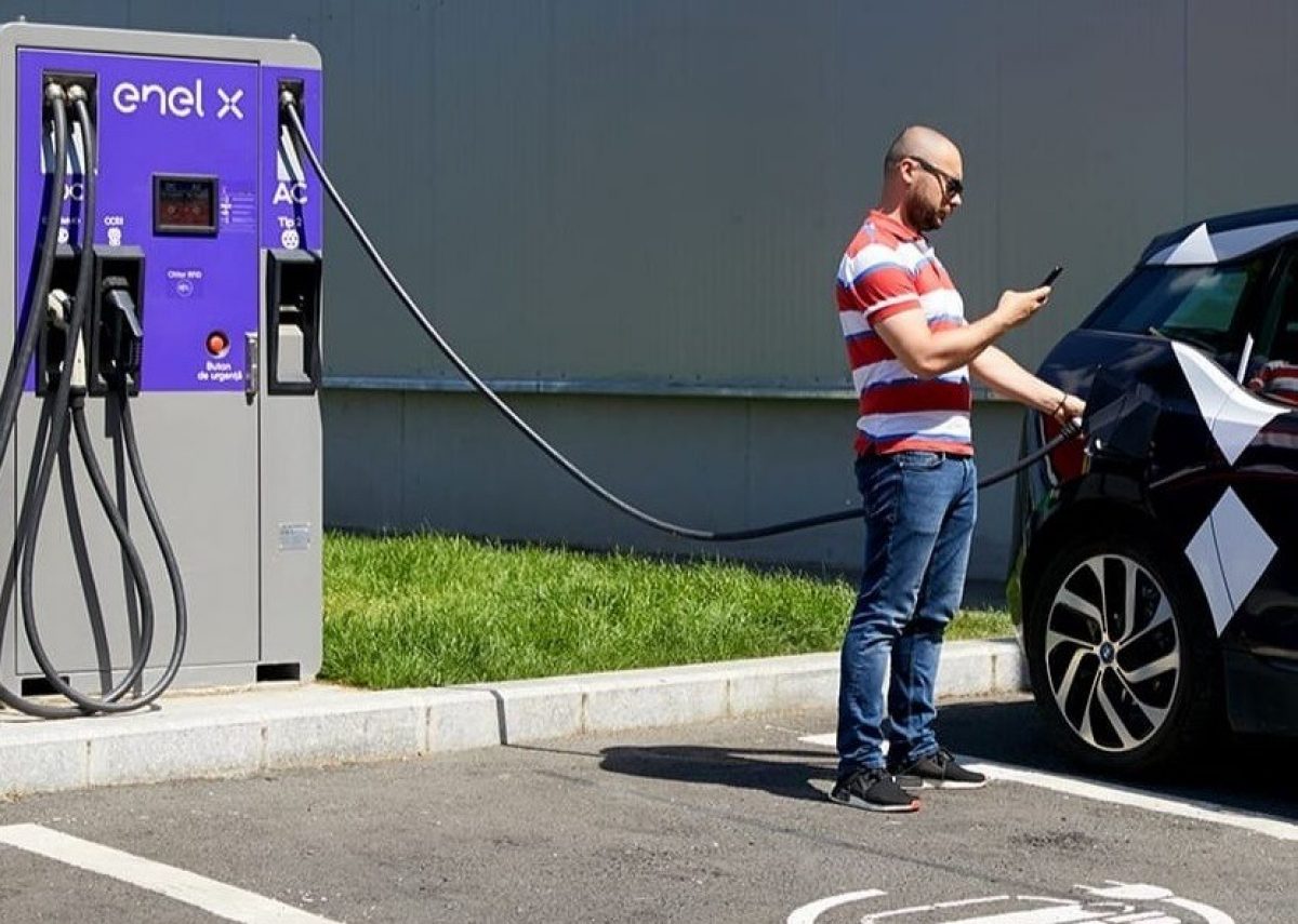 embarrassed Repentance Fine Automobilele electrice în Europa: 70% din stațiile de încărcare se află în  trei țări - Olanda, Franța și Germania. România, departe de top