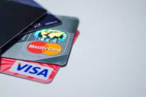 plati electronice, carduri, visa, mastercard