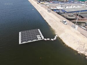 panouri fotovoltaice plutitoare