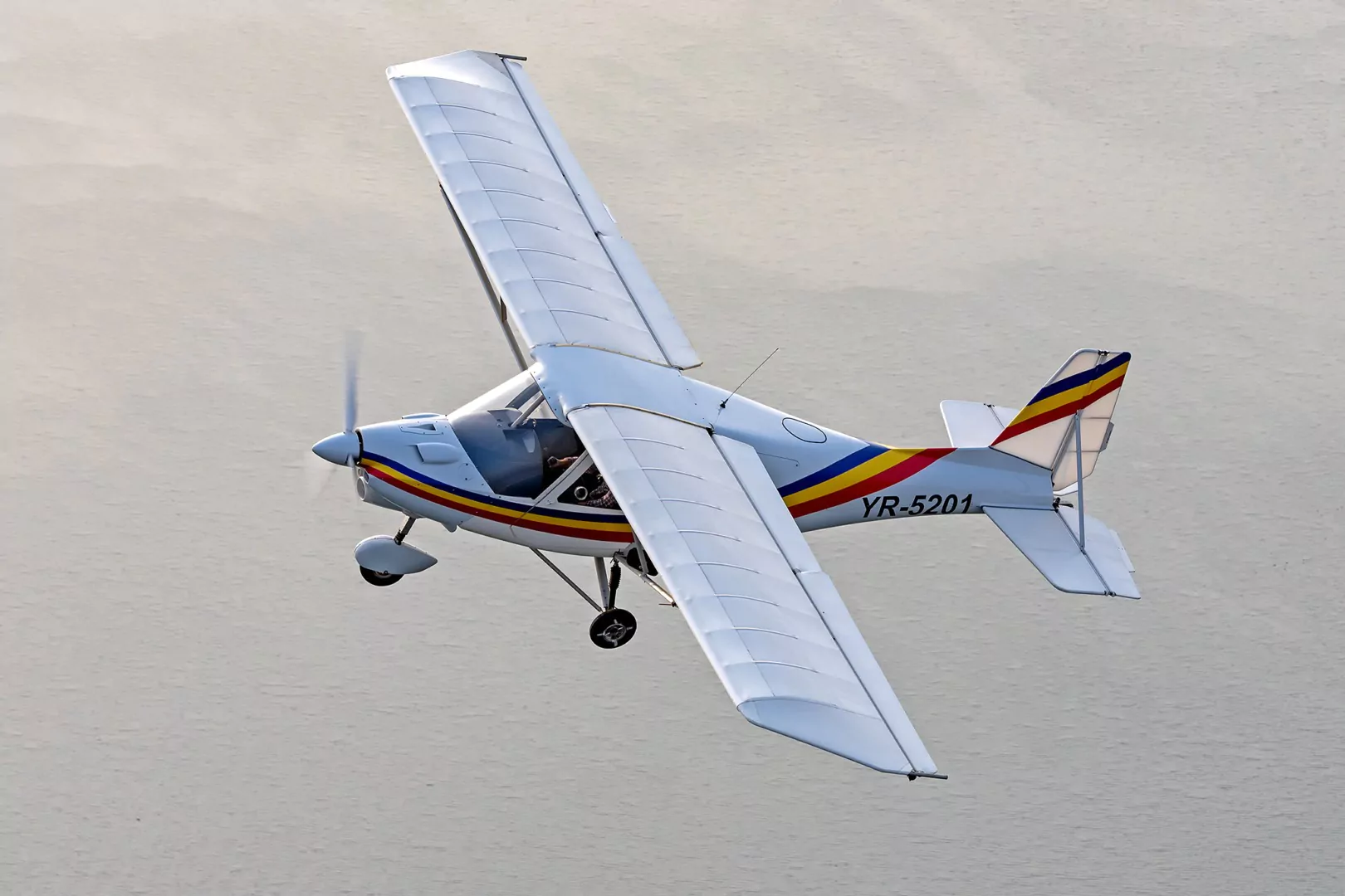 avion ultrausor Ikarus C42