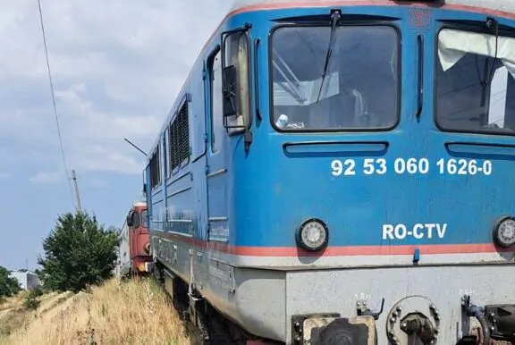 accident feroviar, trenuri, locomotive, cfr club, feroviar