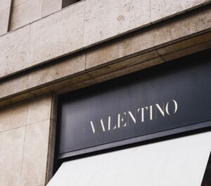 Valentino, brand de lux, companii, retail, fashion