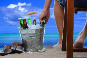 alcool, turisti, vacanta, concediu, bauturi, beri, bere, calatorie, mare, plaja