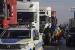 tiruri, camioane, protest transportatori si fermieri