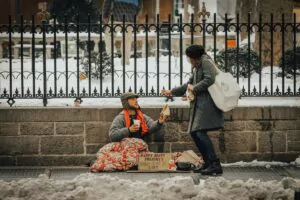 persoane fără adăpost om al străzii