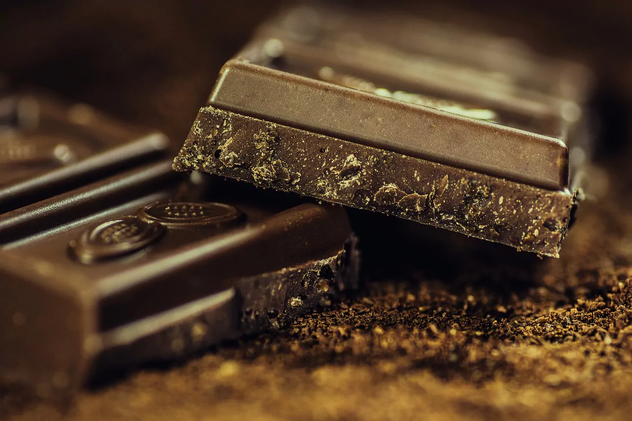 Ciocolată, Tabletă de ciocolată, Cacao, Dulciuri